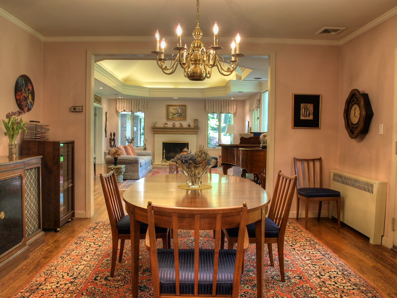 Dining Room3.jpg